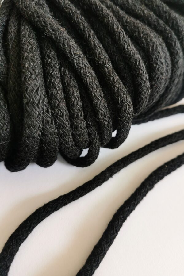 Sznurek bawełniany 5 mm BLACK