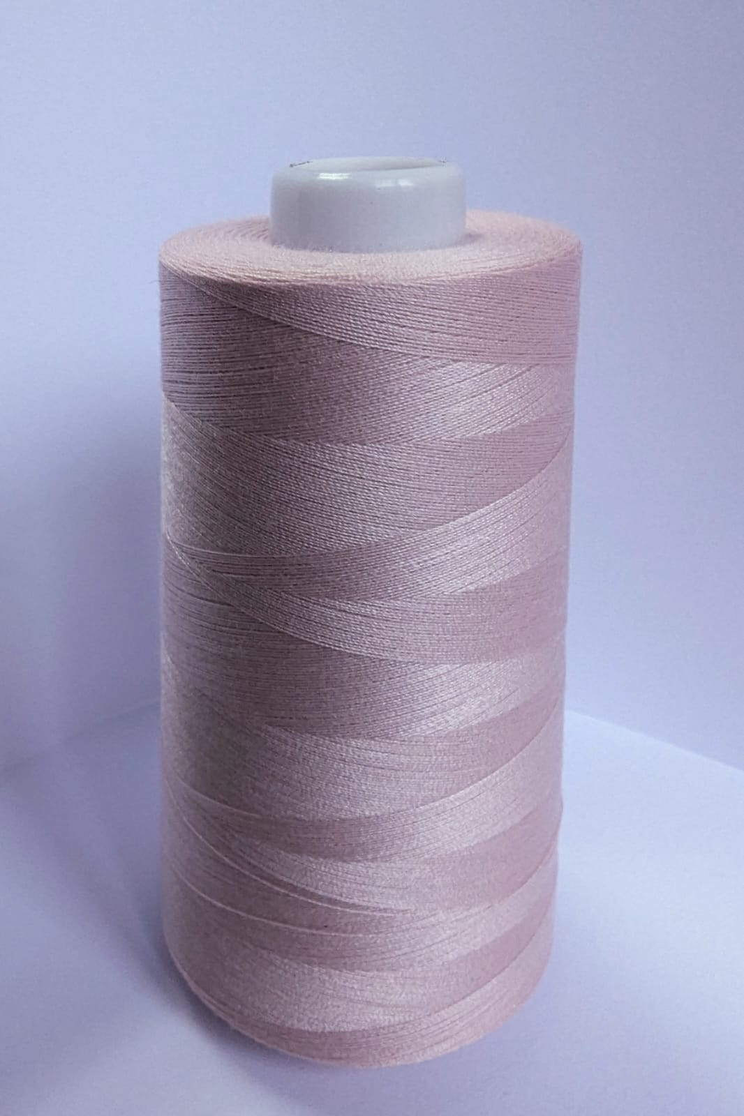 Univerzální šicí nitě 4500Y overlock DIRTY PINK